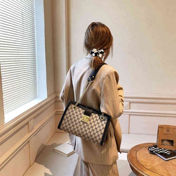 

70% off handbags outlet genuine letter printing one shoulder chain tote women's autumn and winter messenger bag new style