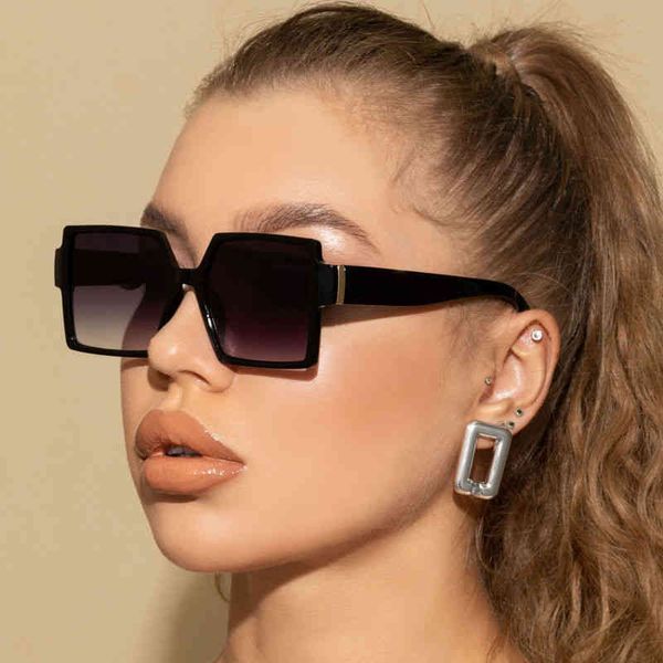 

designer ray cycle luxurious adita quay fashion sunglasses womans mens new retro large frame square european american same trend street shoo, White;black