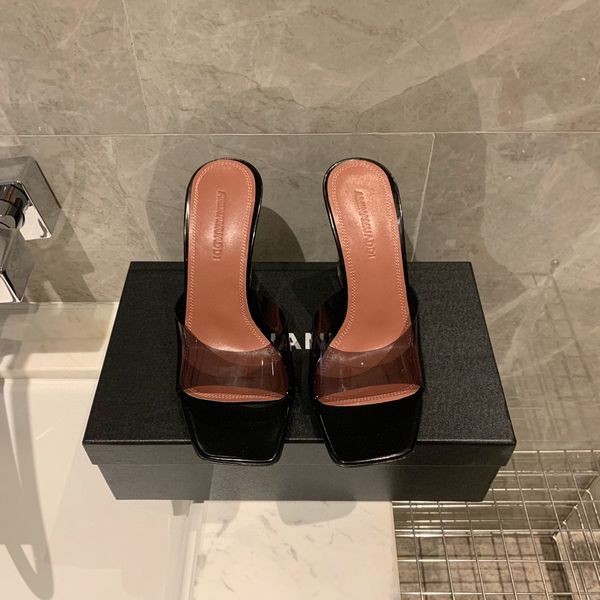 En Kaliteli Sandalet Tasarımcı Kama Kristal At Nalı Topuk Platformu Ayakkabı Bayanlar Moda Düğün Şeffaf Parlatıcı Güzel Ucu Seksi Bayan Yaz Kristal Ayakkabı