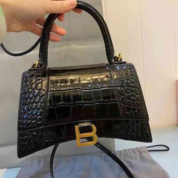 

luxury balencaigass paris 2022 fashion trend family letter buckle leather crocodile hourglasss shoulder crossbody bag