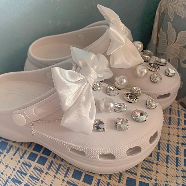 Luxus Designer Schuhe Charms für Croc Vintage DIY Clogs Dekoration Glänzende Prinzessin Stil Schuh Zubehör All-match 220721