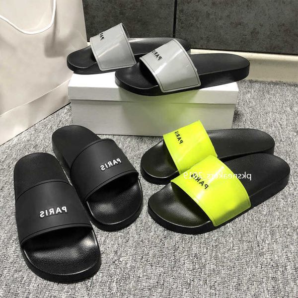 

2022 fashion slide sandals slippers for men women with original box designer beach flip flops slipper vulcanized, Black