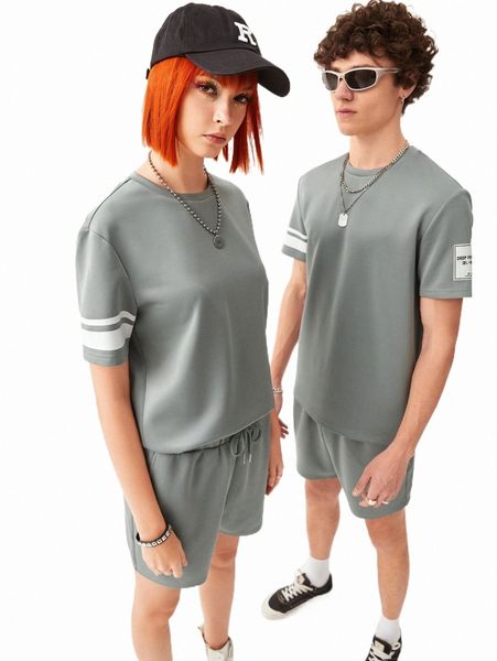 

1 pc slogan graphic striped detail tee & drawstring waist shorts j6ug#, Gray