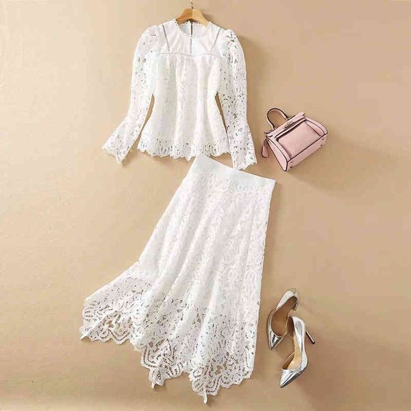 

women's two piece pants water soluble flower white two piece women's wear spring and summer round neck hollowed out + irregular te