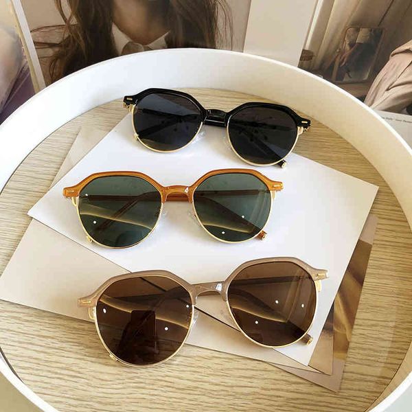 

sunglass sunglasses new half frame polarizer, fashionable face, wind street, concave shape sunglasses, anti uv for men and women, White;black