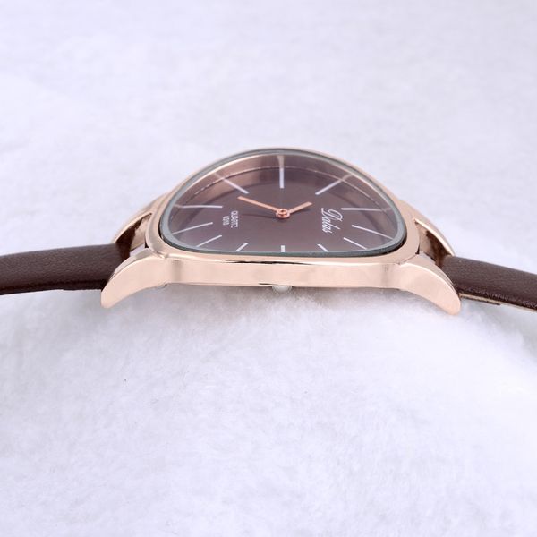 Women Wristwatch New Design Fashion Quartz Casual Hight Quality Leather Watch Brief -damas Ladies Round Dial Watches