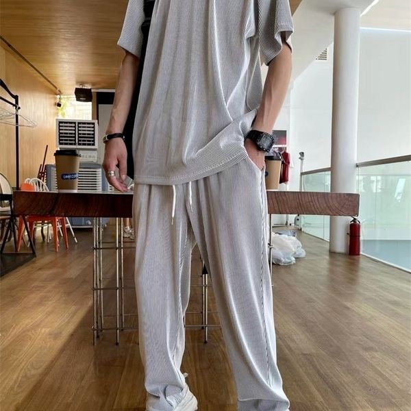 

ice silk casual suit male ins brand straight pleated sports pants summer thin section handsome drape suit mens clothing 220602, Gray