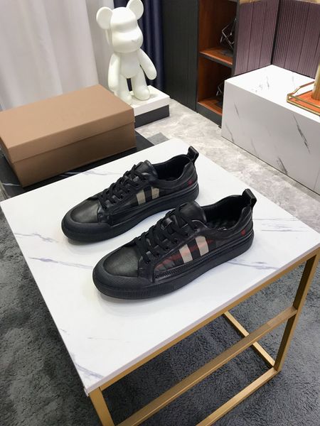 

38-44luxury sandals men's casual fashion skateboard shoes simple atmosphere sports shoes coach tennis 0409, Black