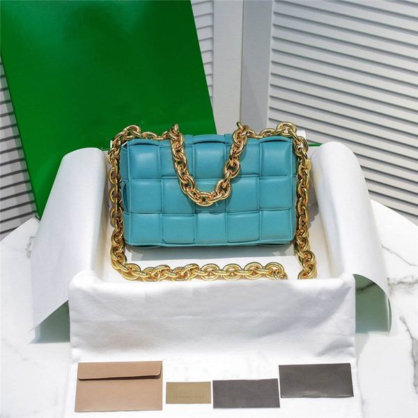 

designer luxury cassette chain crossbody bag padded maxi intrecciato leather 7a quality size: 26*18*8cm