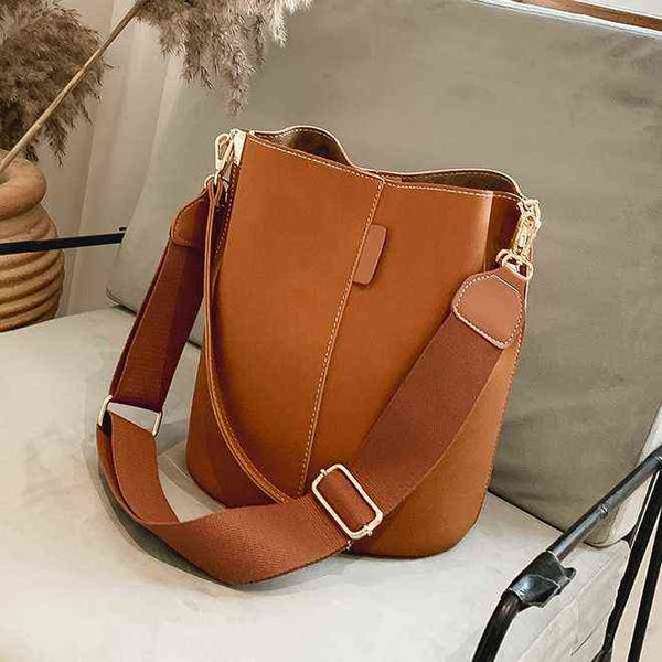 

evening bags 's a big contintion of women dlly bck scks designtor 's pper bck scks beutiful bck met crossebody box to 220709
