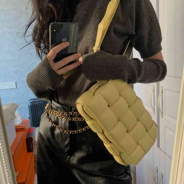 

bottegav venetas handbag trend leather shoulder belt woven fashion pillow versatile one shoulder messenger women's bag eu6c