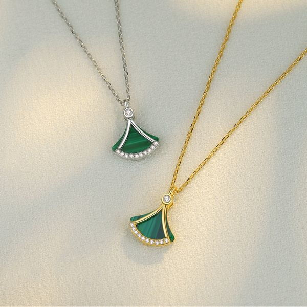 Nuova collana piccola elegante in argento sterling con malachite da donna Clavicleglai avanzata