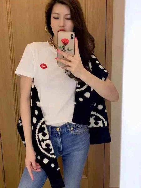 

women's t-shirt spring and summer urban simple style round neck red lip pattern pure cotton short sleeve white t-shirt to