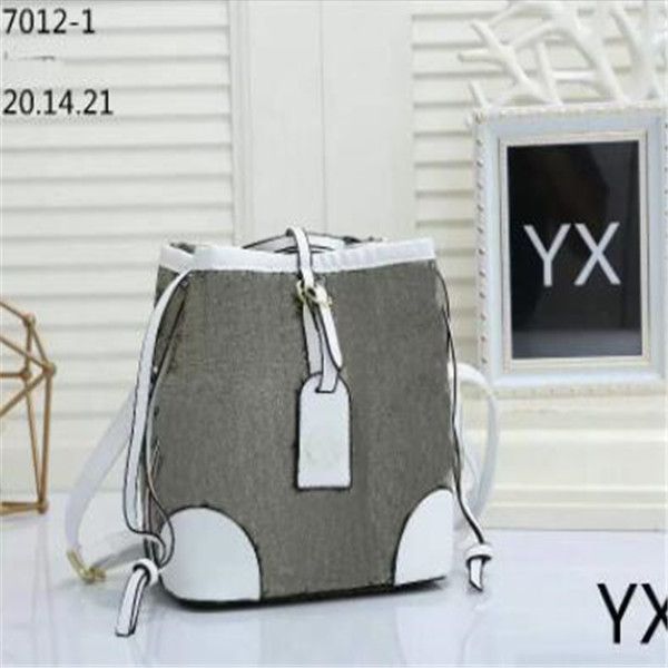 

2022 women leather shoulder bags tassel wallet handbag handbags crossbody soho bag fringed messenger chain purse 7012-1 20x14x21cm