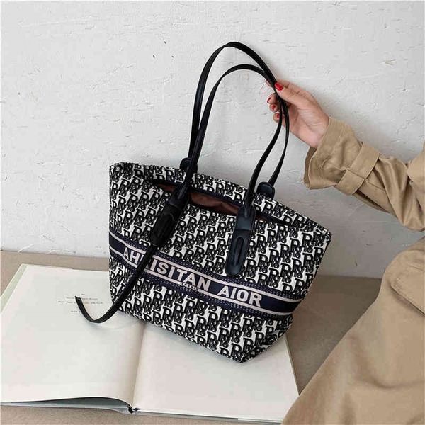

75% handbags outlet sale big new in large capacity single shoulder printed portable tote women's bag trend, Blue;pink