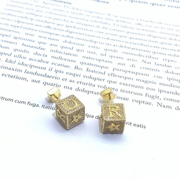 

2022 20% off designer jewelry d classic set letter full diamond dice square small wind women's net red same earrings women, Golden