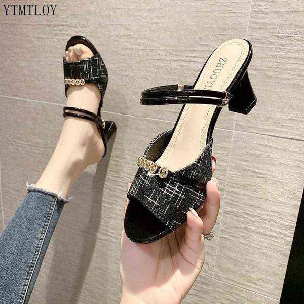 

slippers golden pu leather sequined metal decoration bling square heel sandals fish mouth non slip rome women shoes designer 220329, Black