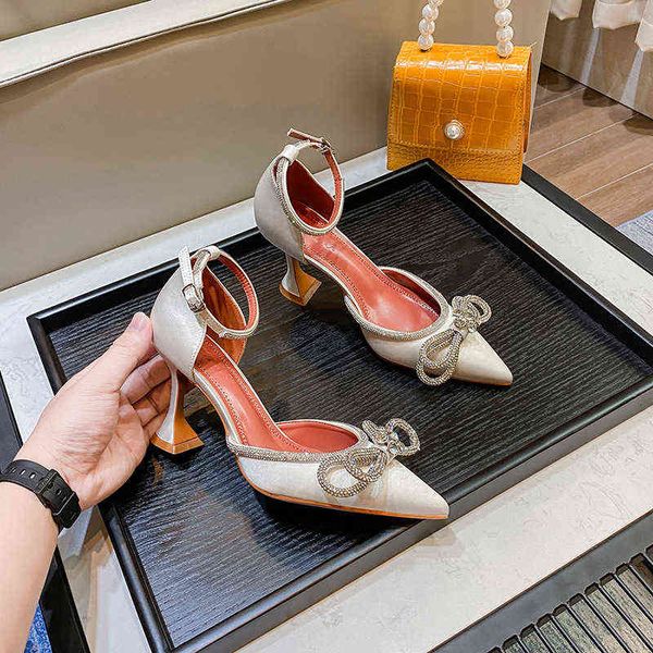 

sandals pointed high heels new bow diamond baotou hollow fashion banquet party women's pumps 220704, Black