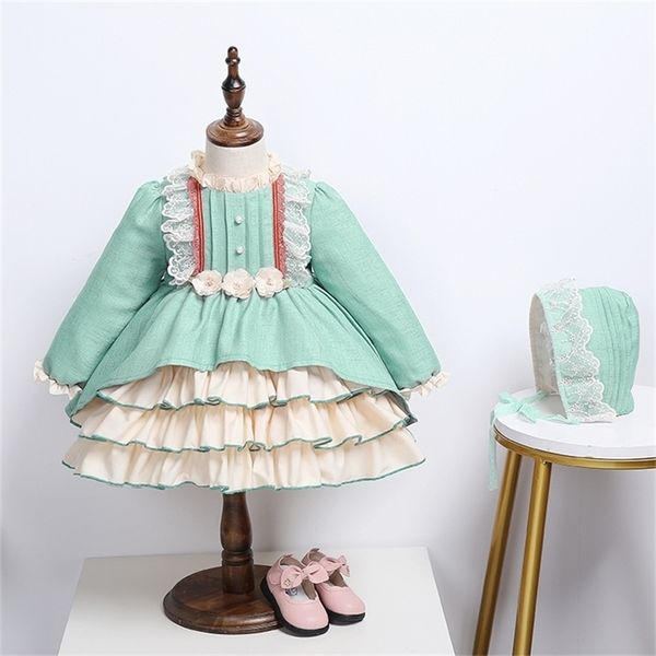 Neonata Abiti spagnoli Infant Princess Dress Baby Birthday Battesimo Manica lunga Abiti di sfera Abiti di pizzo LJ201221