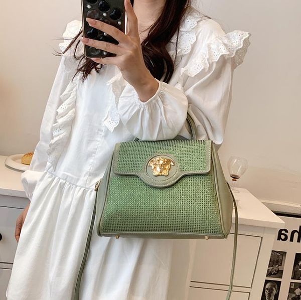 

niche design women's shoulder bag portable texture fashion messenger bags