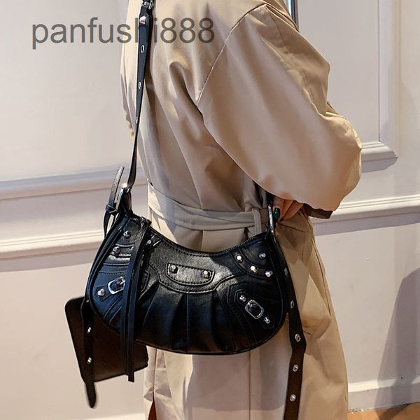 

luxury bal women handbags young personality motorcycle simple and fashionable women's shoulder solid c