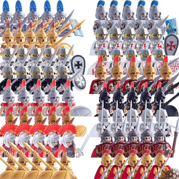 Set militari medievali Figure Blocchi da costruzione Elmetti Parti del soldato Cavaliere Armi Spada romana Accessori Giocattoli per bambini 220414