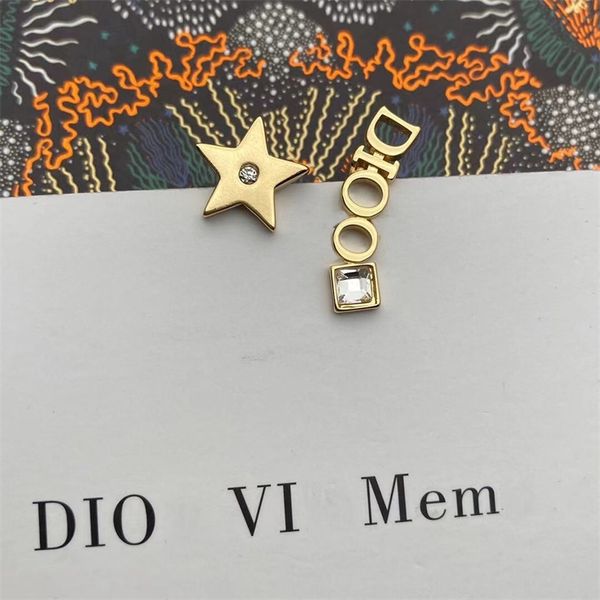 

70% off clearance sale new diamond studded star letter women's fashion simple windnet red same earrings, Golden