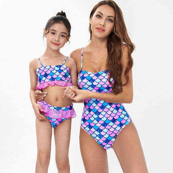 

summer printing mommy and me clothing mother daughter bikini swimsuit family matching swimwear kids clothes l220715, Blue