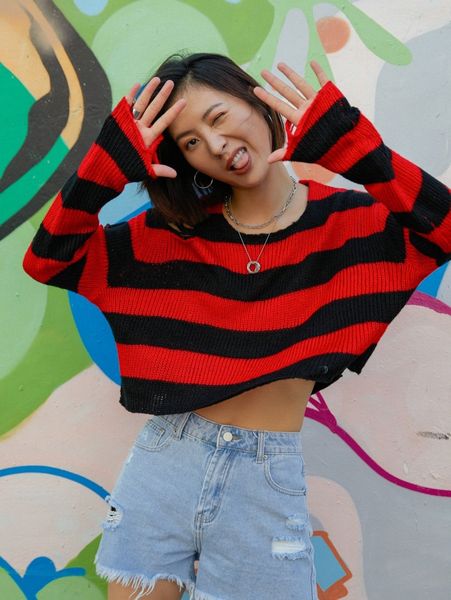 

romwe striped pattern ripped sweater w7ts#, White;black