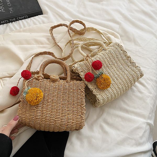 

2022 shoulder bag designer brand hollow small straw handbag summer beach women's shoulders bag fashion luxury messenger bags