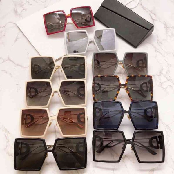 

sunglasses d family li ai yang ying little red book the same sunglasses female montaigne 30montaigne large box cd trend, White;black
