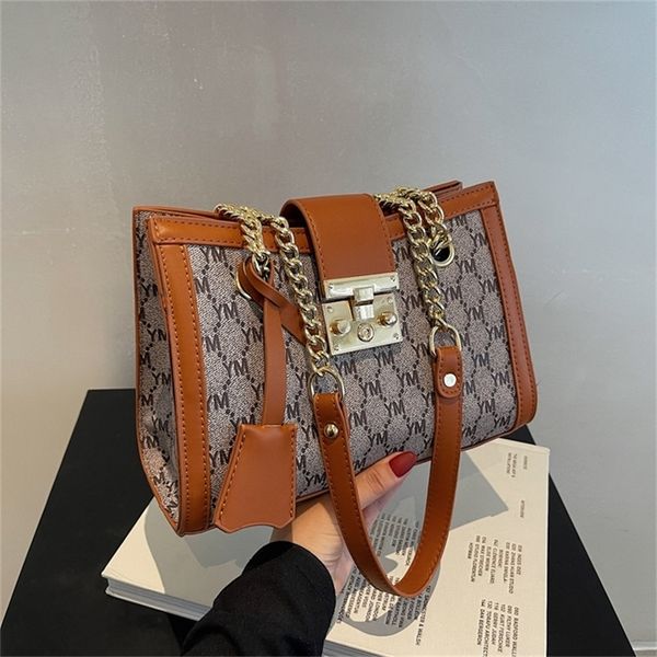 

autumn and winter new large small fragrance single messenger chain fashion women's 80% off purse sales