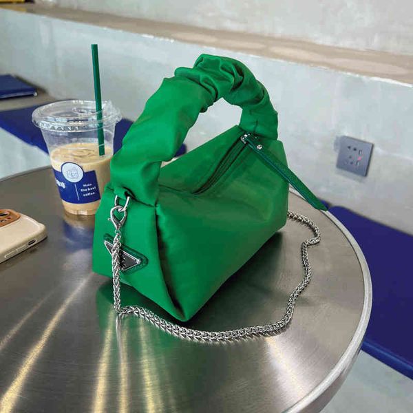 

factory wholesale fashion simple solid color pleated korean version foreign style single shoulder messenger bag