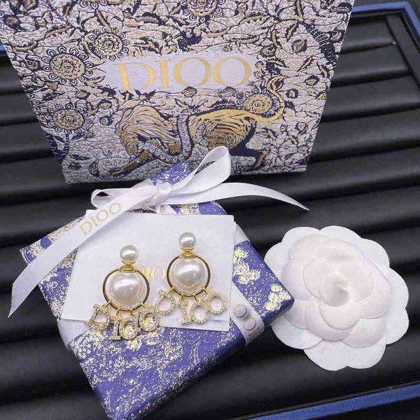 

jewel gold letter earrings 2022 new red star pearl earrings, Golden