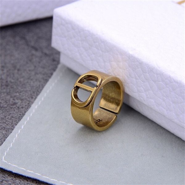 

2022 factory wholesale new d family's open star diamond ring new full of diamond di letter ring f8mm, Silver
