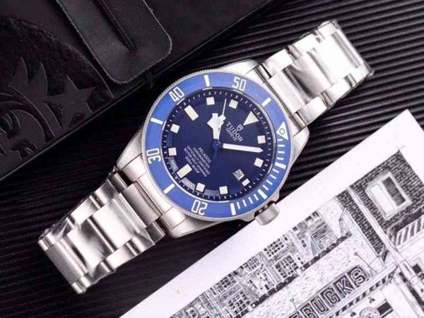 

women's watch designer qichen series model fine steel nh35 mechanical movement sapphire crystal stainless steel red and blue bezel, Slivery;golden