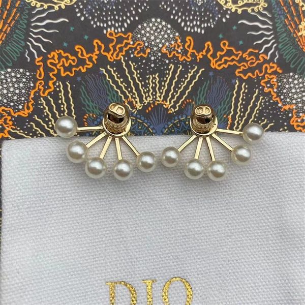 

fashion jewelry online high version new letter pearl female fan earrings, Golden
