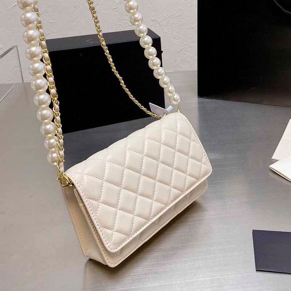 

luxury mini flap designer bags sheepskin plain colre classic handbags pearl chain and gold-tone metal chains diamond quilted crossbody bags