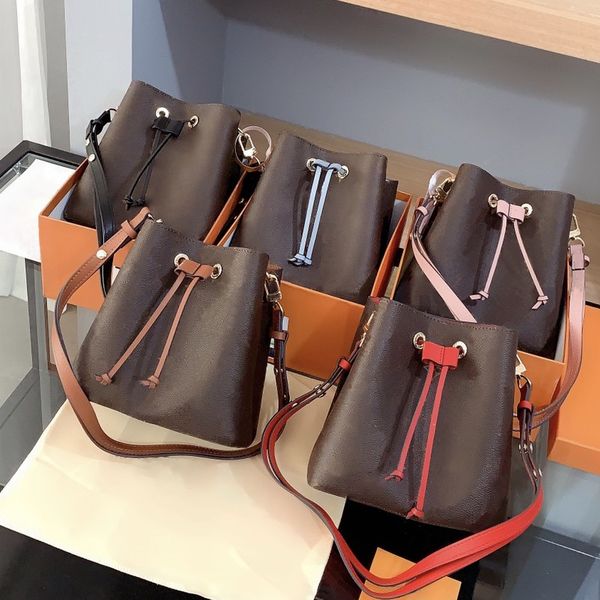 

bucket bag purses 2022 new luxury designers drawstring wallet vintage crossbody fashion artwork lady handbags barrel-shaped wallets women ha, Red;black