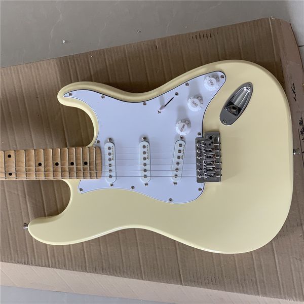 

stract electric guitar yellow color golden hardware maple fingerboard basswood body guitars guitarra