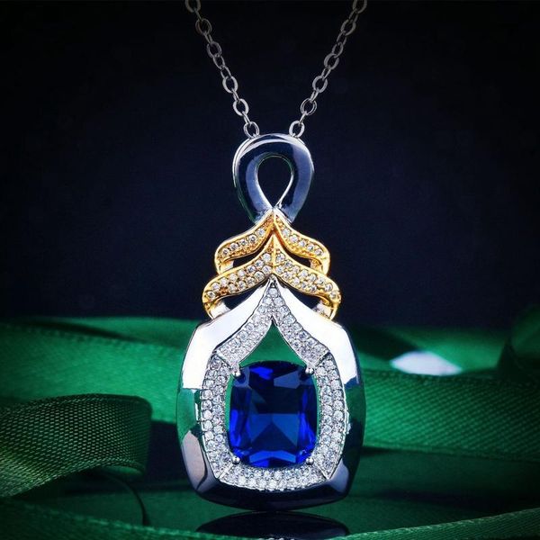 Cadeias de luxo azul colar de pingente de zircônia cúbica para mulheres prata de ouro dois tons Chain de banquetes Jóias para festas de festas