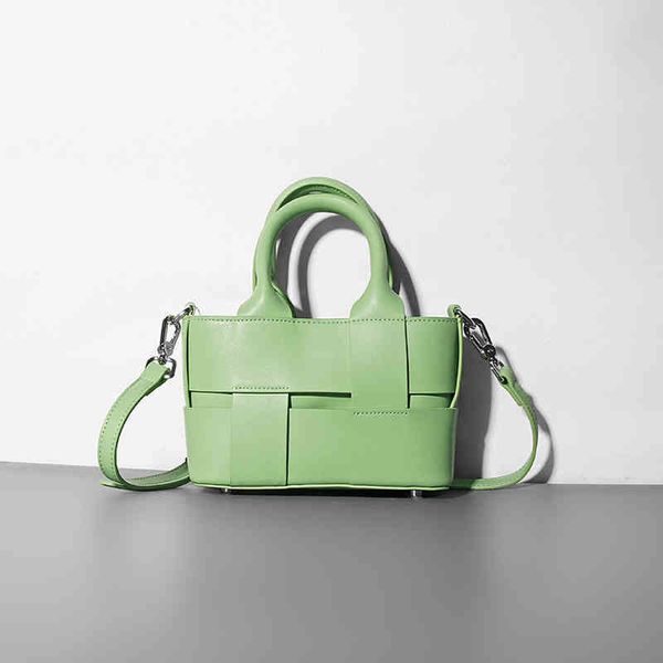 

delicate small handbags for women 2022 fashion luxury senior crossbody party ladies evening mini handbag leather hand