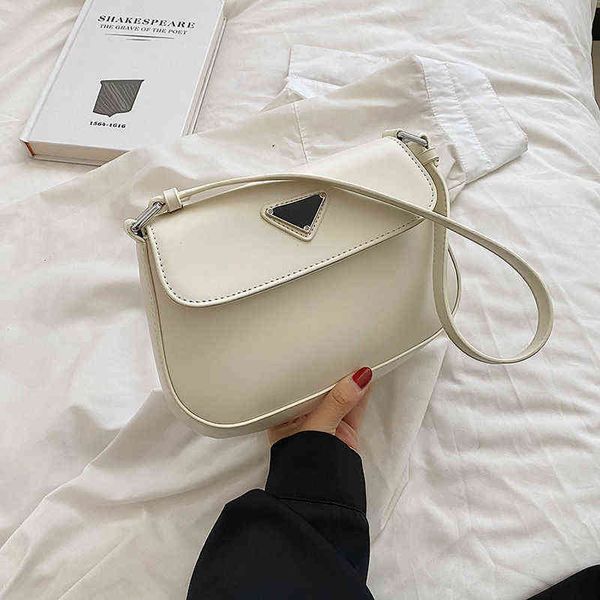 

2022 new women's bag simple and armpit spring summer one shoulder portable mirror star same purses