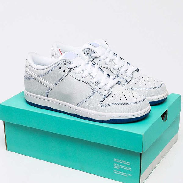 

casual shoess kateboard shoe crackle ice blue and white porcelain limited edition designer independent brand low trainer, Black