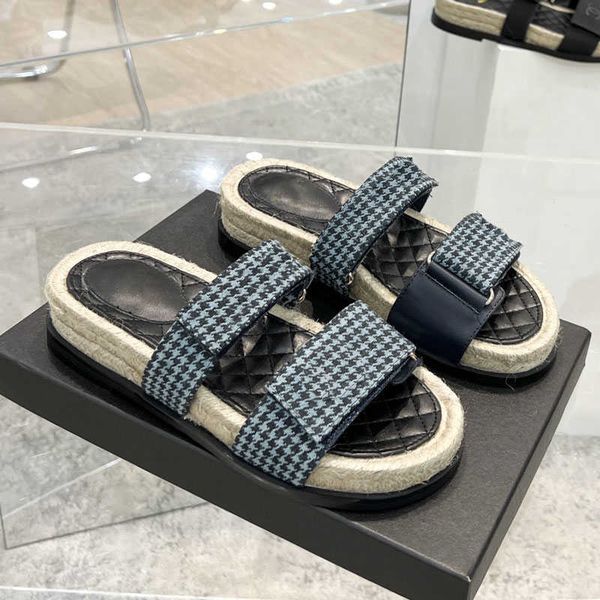 

2022 the new listing fashion women fly line of knitting ms slippers leather design and color luxury brands flat sandals lady sports shoes, Black