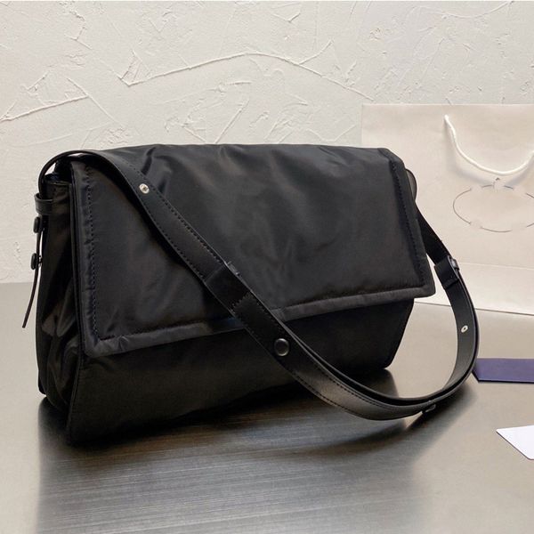 

2022 fashion mens womens re nylon shoulder bags cross body for men designer luxuries messenger purse handbags prads