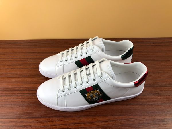 Scarpe da basket Casual di alta qualità Designer ACE Sneakers Uomo Donna Classic White Stripe Canvas Splicing Sneaker Animal Ricamo ape Scarpe da ginnastica big 41