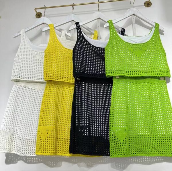 

22 women's hollow vest short skirt suit with lining inside  412, White