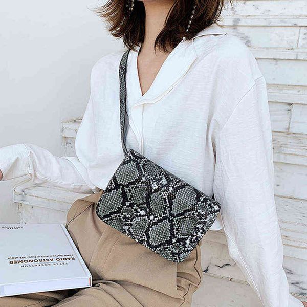 

fanny pack fashionable snake chest bag mini girls crossbody for women pouch s serpentine waist pack 090408 220531