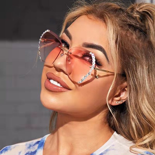 

new fashion frameless sunglasses lens diamond polygonal gradient glasses, White;black